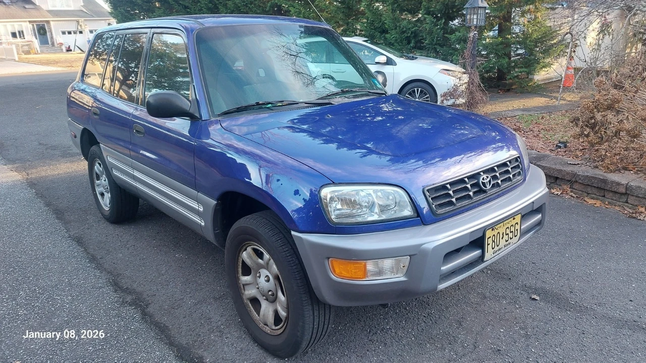 2000 Toyota RAV4 1st Gen - Image 18 of 20