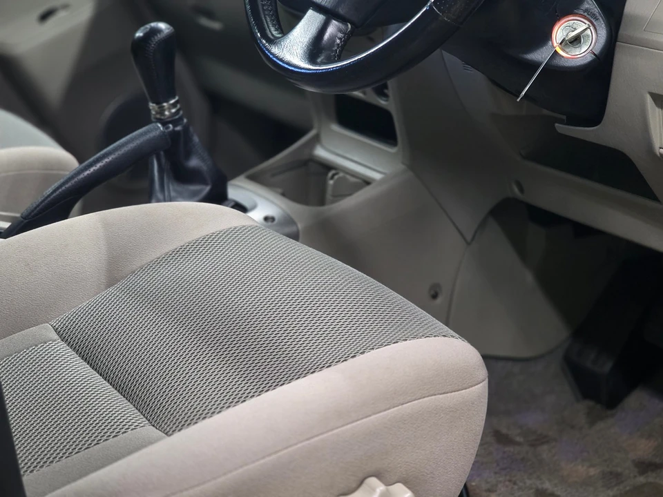 2000 Toyota RAV4 1st Gen - Image 6 of 31
