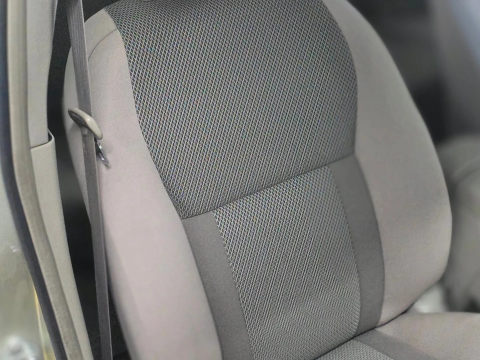 2000 Toyota RAV4 1st Gen - Image 7 of 31