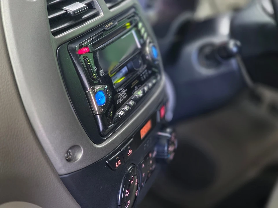 2000 Toyota RAV4 1st Gen - Image 11 of 31