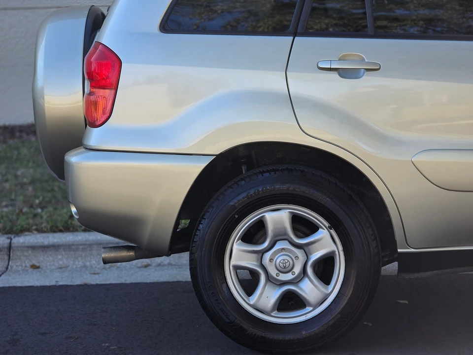 2000 Toyota RAV4 1st Gen - Image 24 of 31