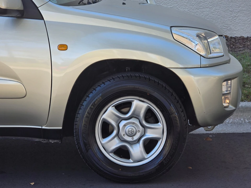 2000 Toyota RAV4 1st Gen - Image 27 of 31