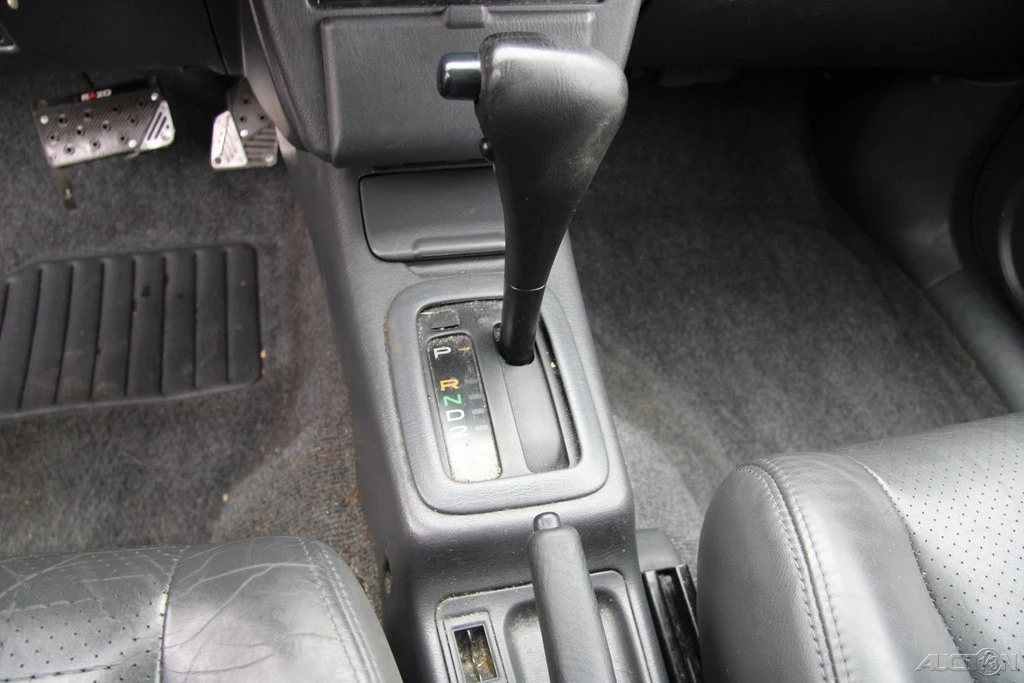 2000 Toyota RAV4 1st Gen - Image 17 of 21