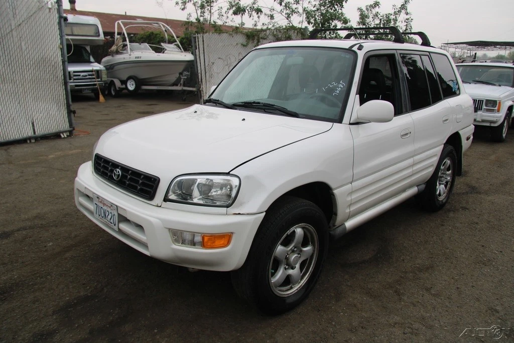 2000 Toyota RAV4 1st Gen - Image 2 of 21