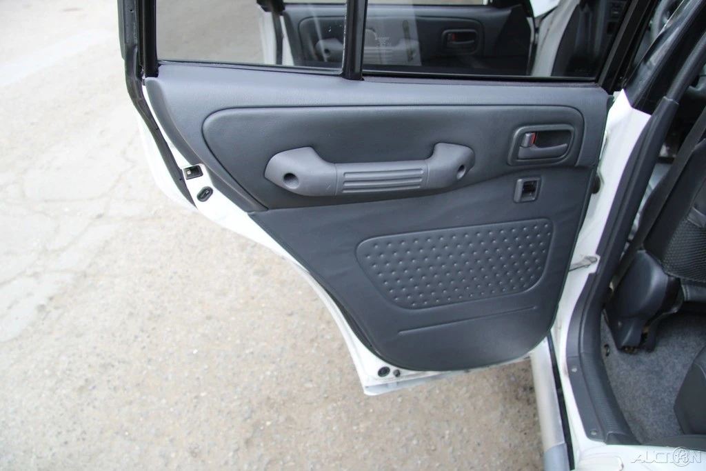 2000 Toyota RAV4 1st Gen - Image 18 of 21