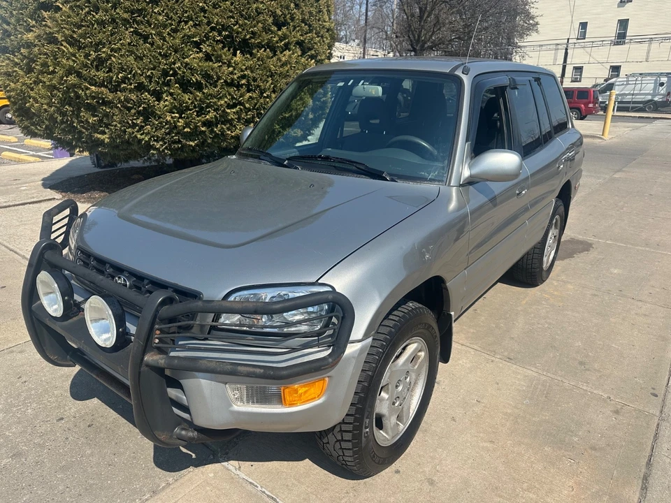 2000 Toyota RAV4 1st Gen - Image 2 of 31