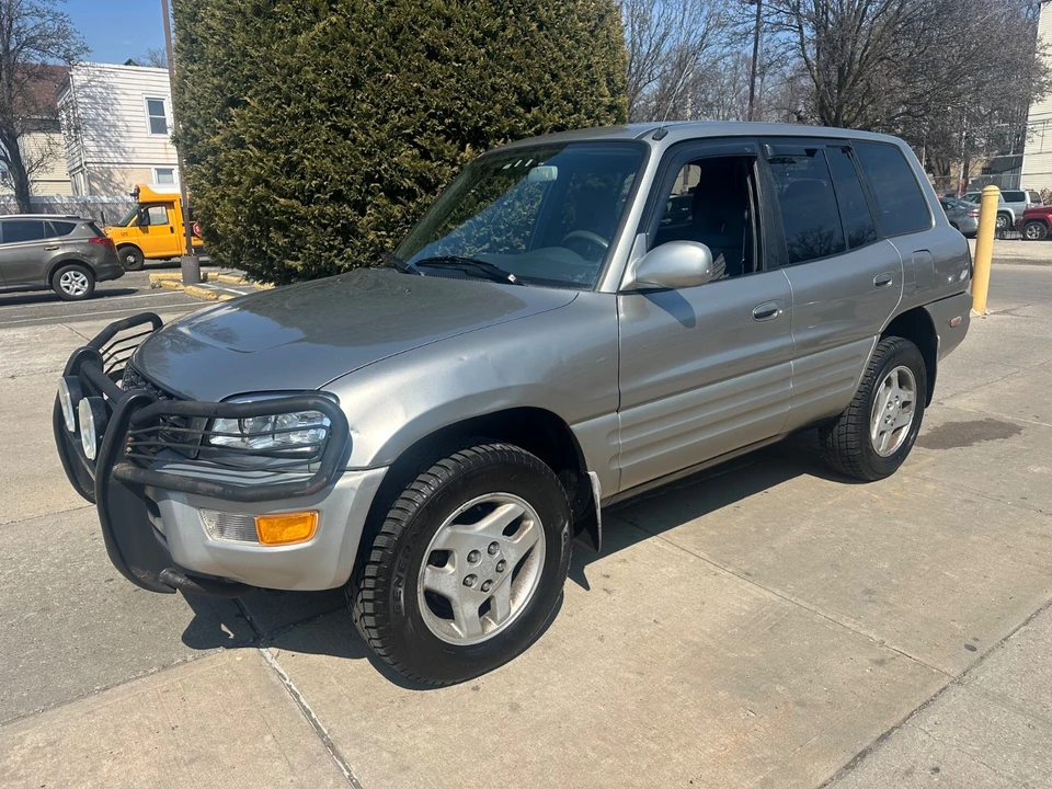 2000 Toyota RAV4 1st Gen - Image 3 of 31
