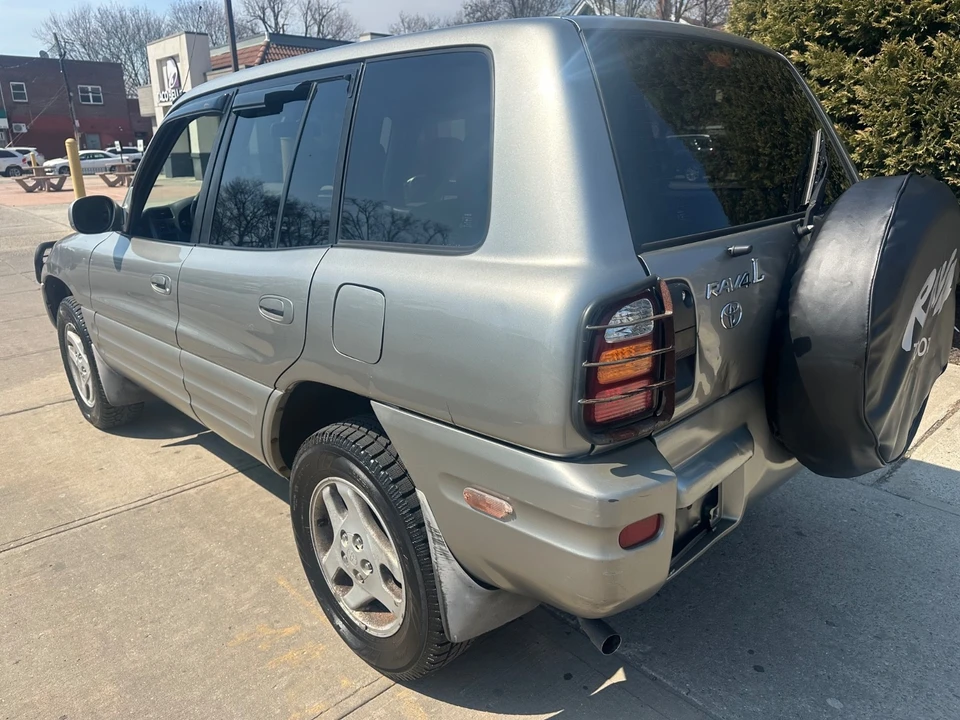 2000 Toyota RAV4 1st Gen - Image 5 of 31
