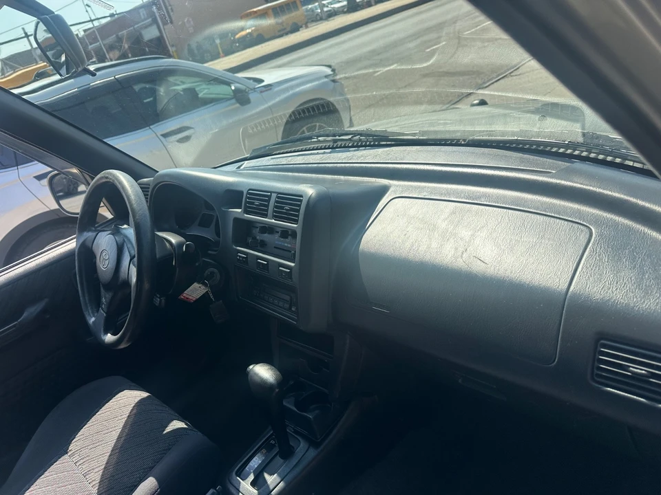 2000 Toyota RAV4 1st Gen - Image 19 of 31