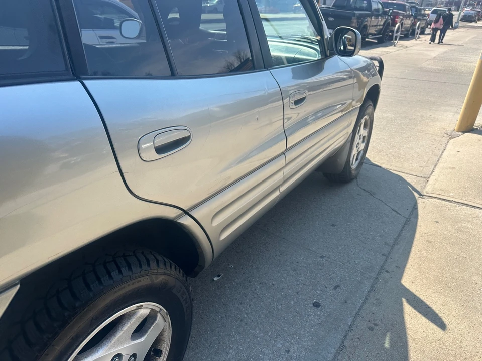 2000 Toyota RAV4 1st Gen - Image 15 of 31