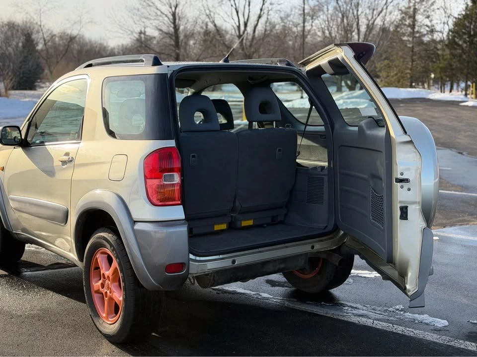 2000 Toyota RAV4 1st Gen - Image 14 of 18