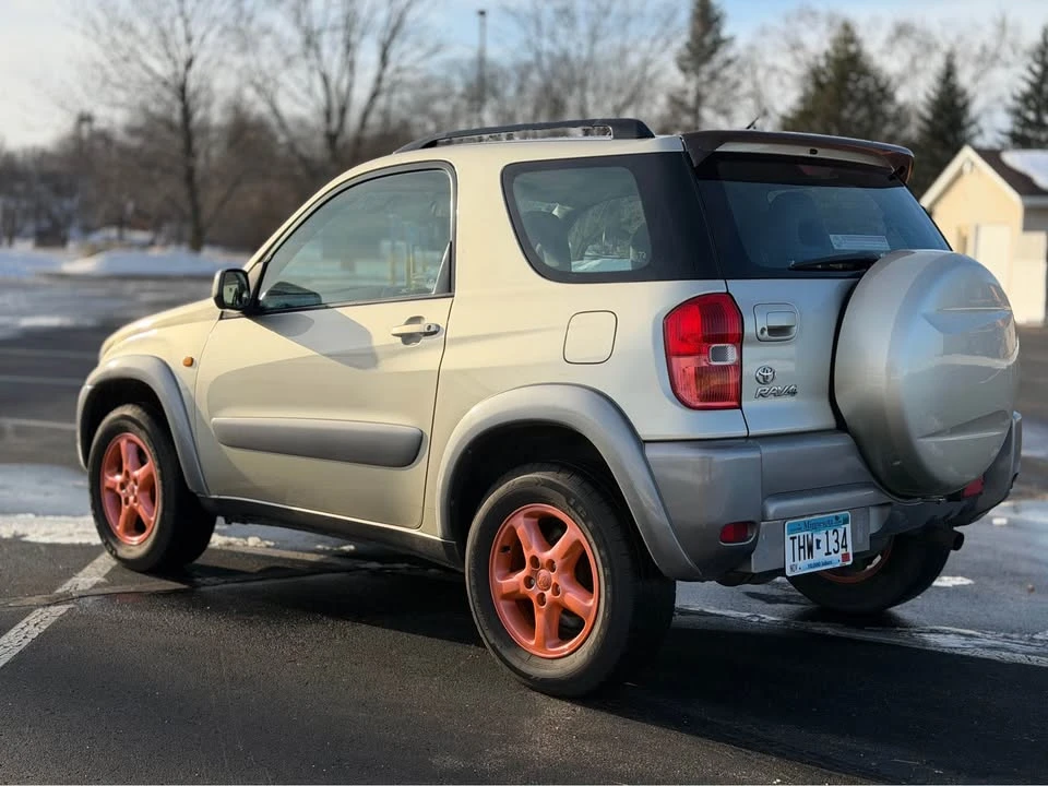 2000 Toyota RAV4 1st Gen - Image 7 of 18