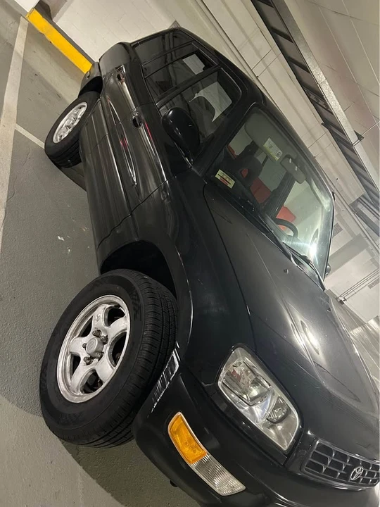 2000 Toyota RAV4 1st Gen - Image 2 of 4