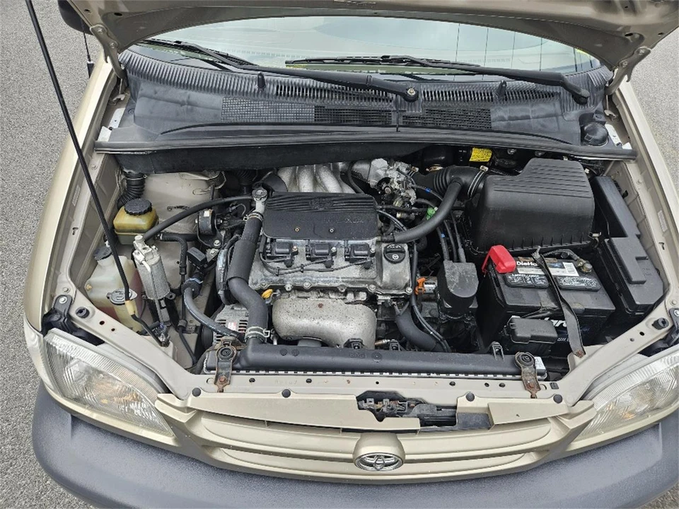 2000 Toyota Sienna 1st Gen - Image 11 of 11