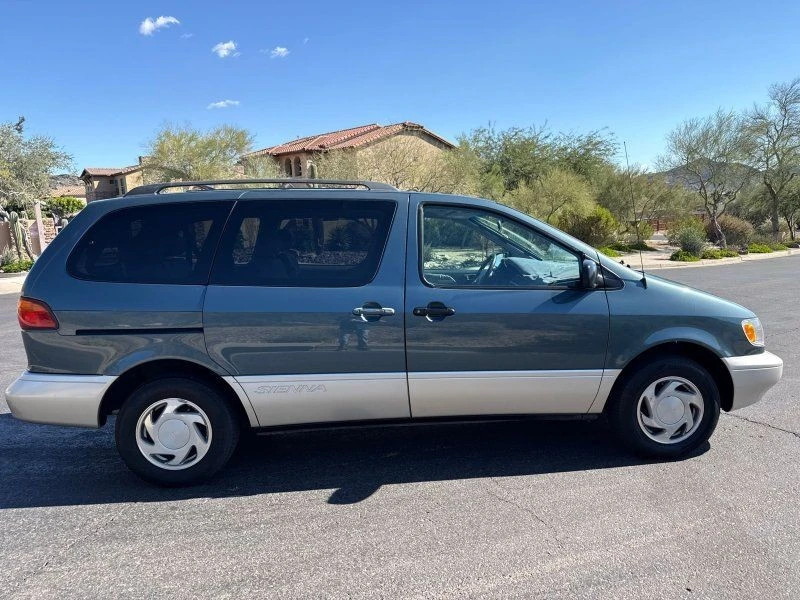 2000 Toyota Sienna 1st Gen - Image 8 of 21