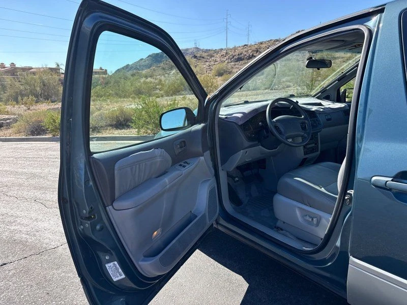 2000 Toyota Sienna 1st Gen - Image 9 of 21