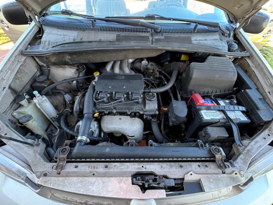 2000 Toyota Sienna 1st Gen - Image 3 of 10