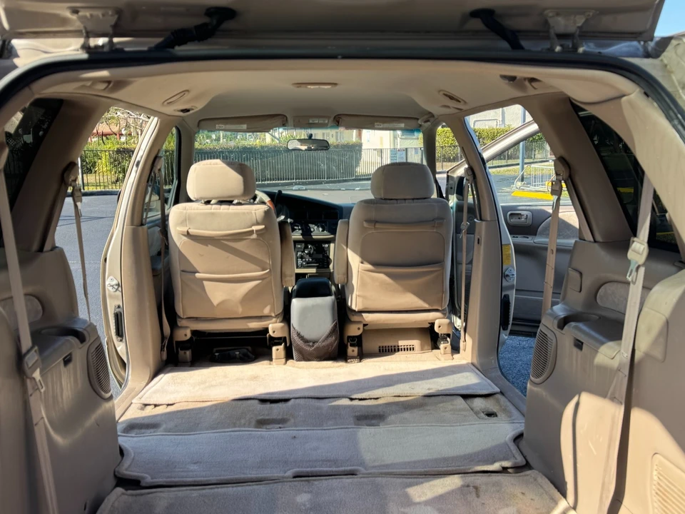 2000 Toyota Sienna 1st Gen - Image 6 of 10
