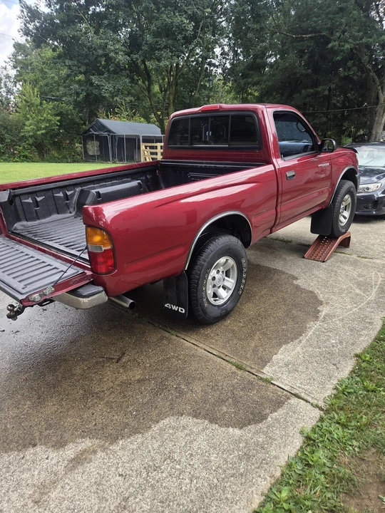 2000 Toyota Tacoma 1st Gen - Image 13 of 31