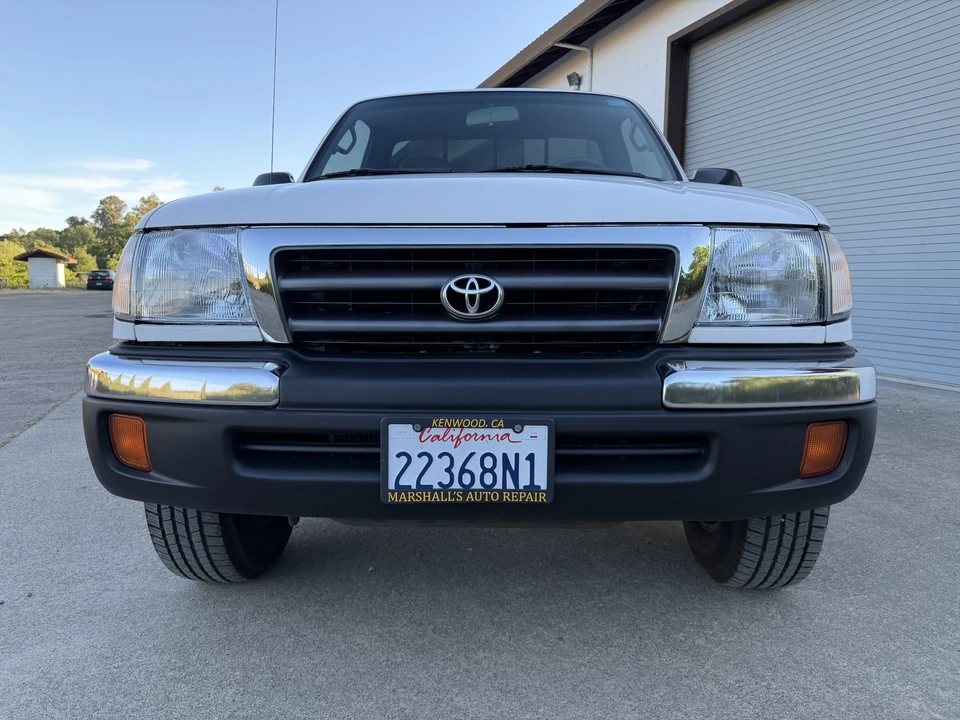 2000 Toyota Tacoma 1st Gen - Image 9 of 31