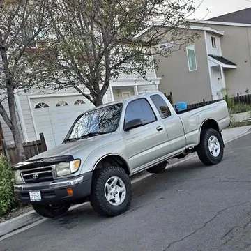 2000 Toyota Tacoma Access Cab TRD Off-Road