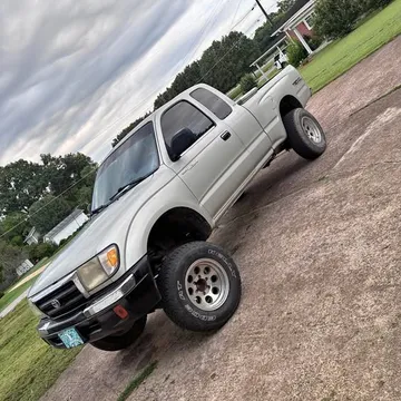 2000 Toyota Tacoma Access Cab TRD Off-Road Pickup 4D 6 ft
