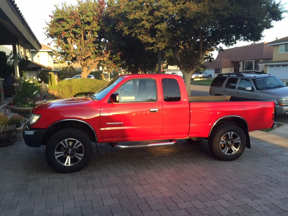 2000 Toyota Tacoma 1st Gen - Image 8 of 8