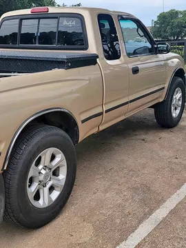 2000 Toyota Tacoma SR5 Pickup