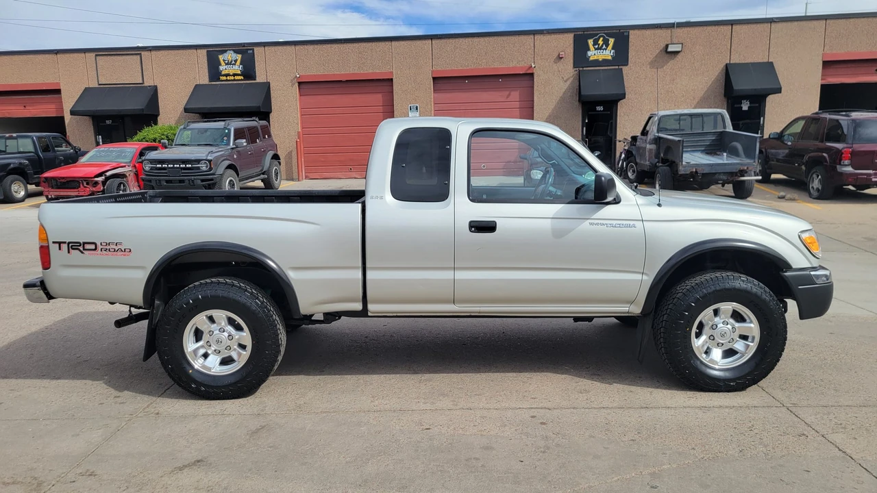 2000 Toyota Tacoma 1st Gen - Image 8 of 31