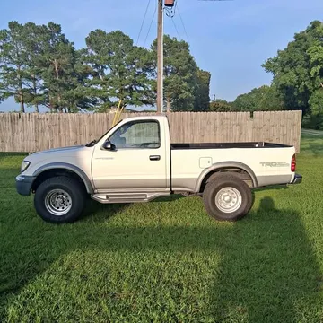 2000 Toyota Tacoma TRD Off-Road Pickup 4D 5 ft