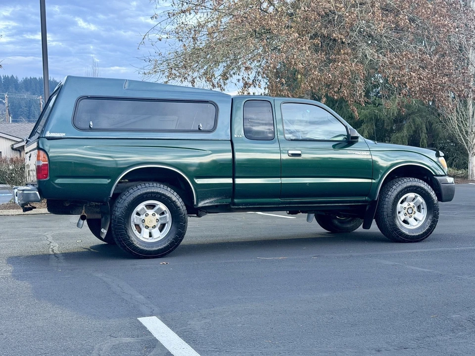 2000 Toyota Tacoma 1st Gen - Image 10 of 21