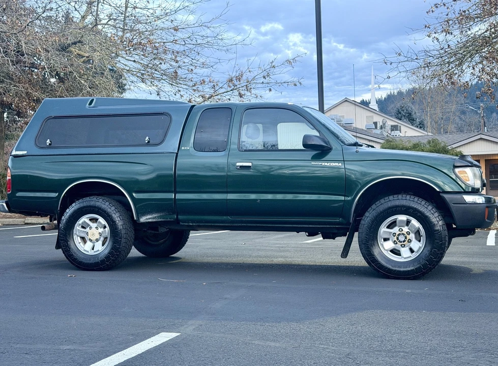 2000 Toyota Tacoma 1st Gen - Image 12 of 21