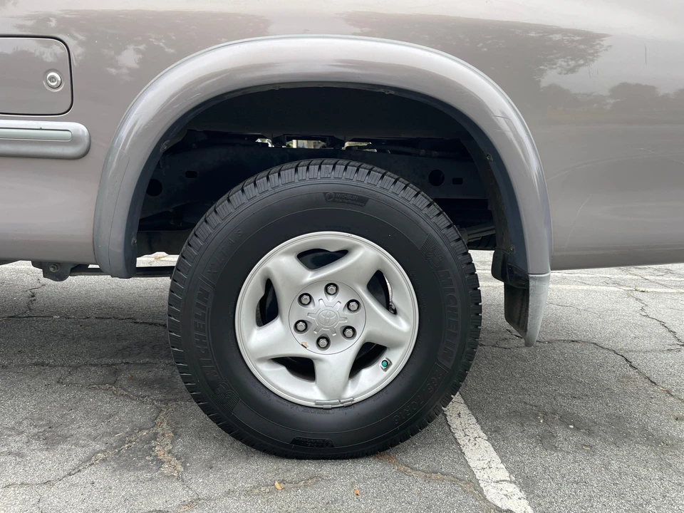 2000 Toyota Tundra 1st Gen - Image 12 of 31