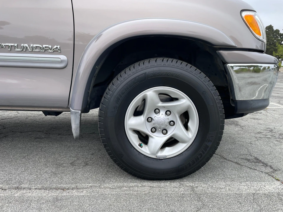 2000 Toyota Tundra 1st Gen - Image 15 of 31