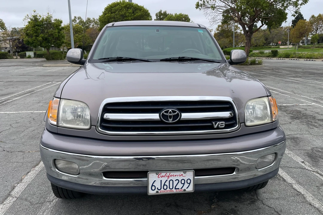 2000 Toyota Tundra 1st Gen - Image 2 of 31