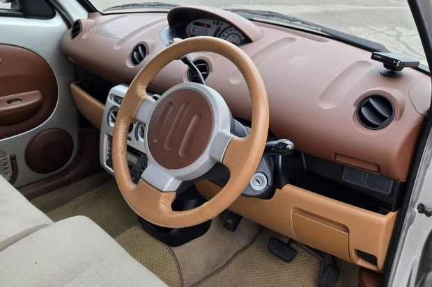 2000 Toyota - Image 5 of 7