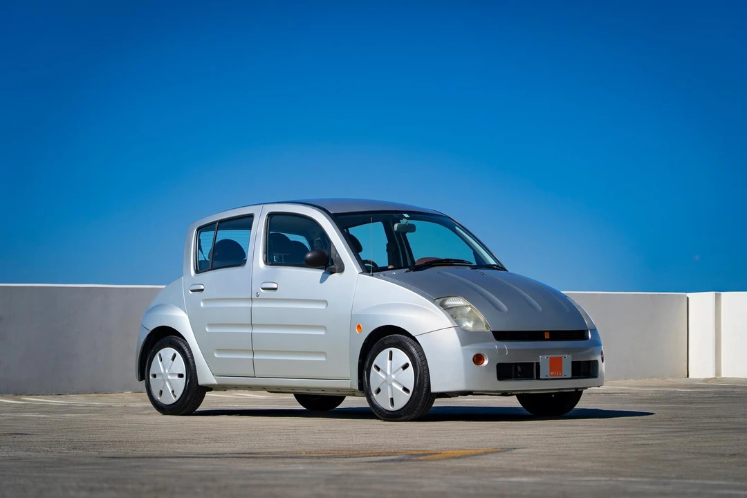 2000 Toyota - Image 7 of 31