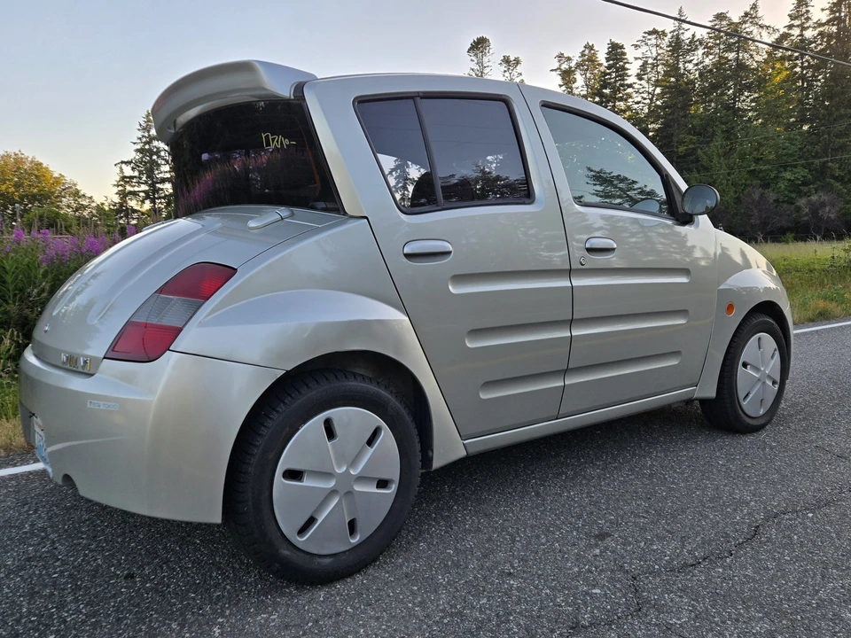2000 Toyota - Image 21 of 31