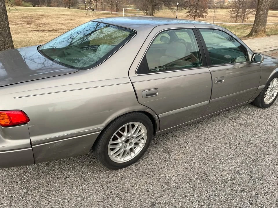2000 Toyota Camry 4th Gen - Image 2 of 4
