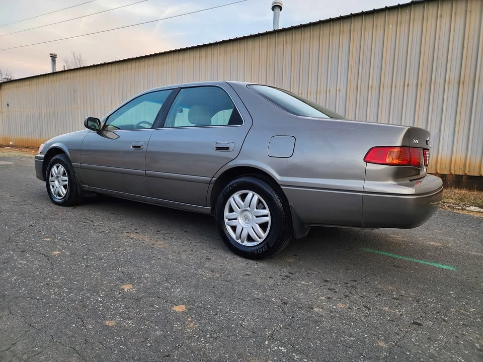 2000 Toyota Camry 4th Gen - Image 3 of 10