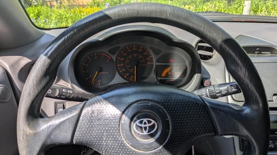2000 Toyota Celica 7th Gen - Image 2 of 9