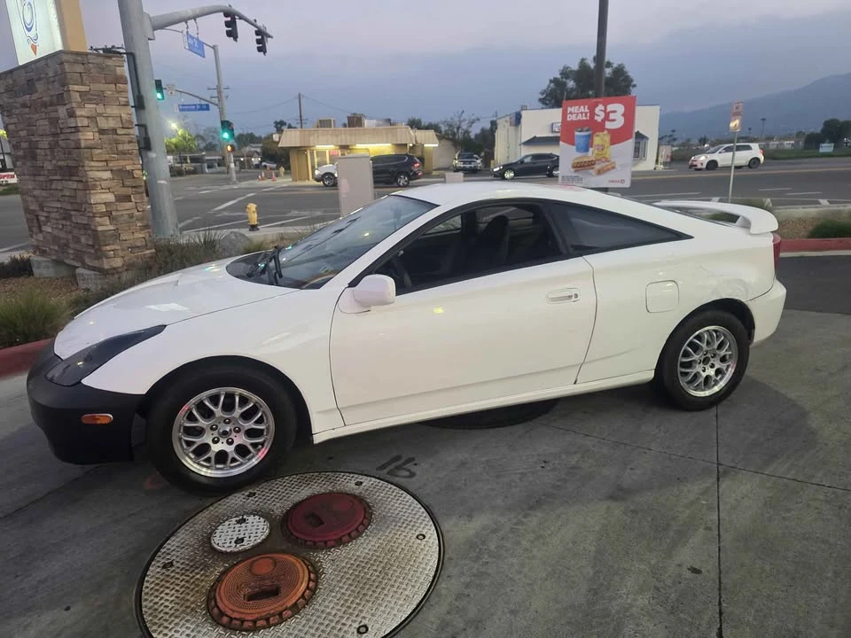 2000 Toyota Celica 7th Gen - Image 2 of 9