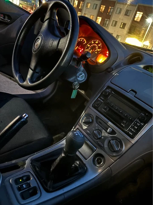2000 Toyota Celica 7th Gen - Image 2 of 8