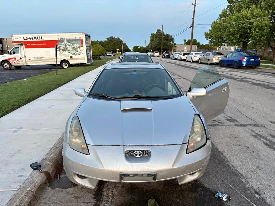 2000 Toyota Celica 7th Gen - Image 2 of 8