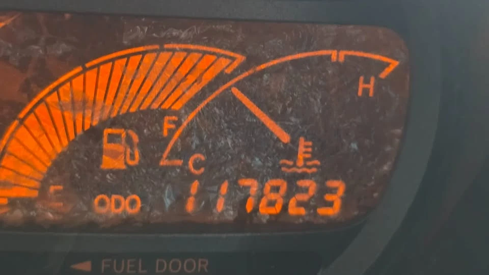 2000 Toyota Celica 7th Gen - Image 2 of 17