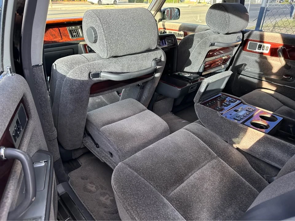 2000 Toyota Century 2nd Gen - Image 9 of 10