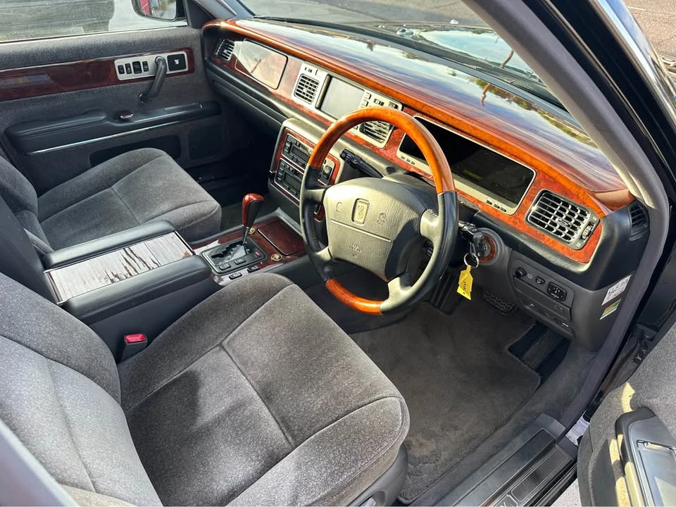 2000 Toyota Century 2nd Gen - Image 5 of 10