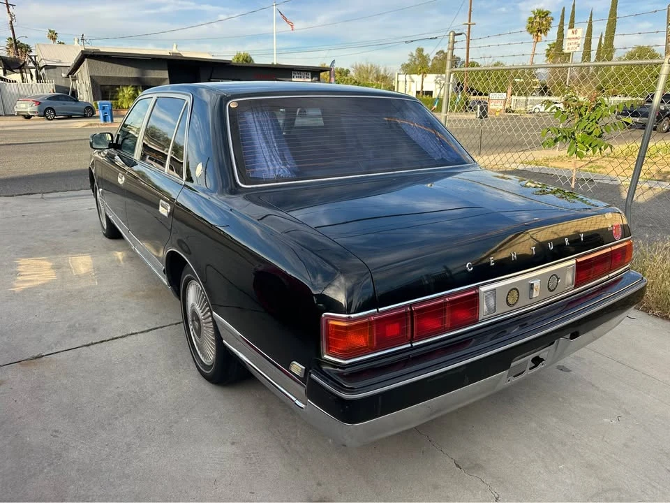 2000 Toyota Century 2nd Gen - Image 3 of 10