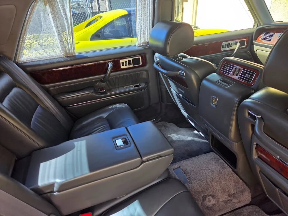 2000 Toyota Century 2nd Gen - Image 9 of 11