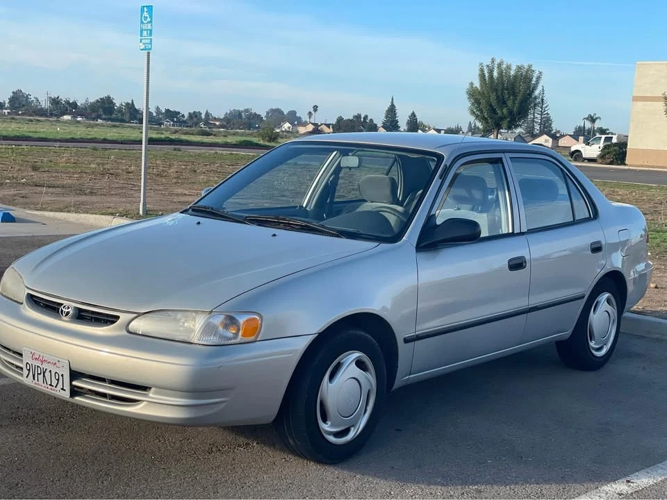 2000 Toyota Corolla 8th Gen - Image 3 of 9